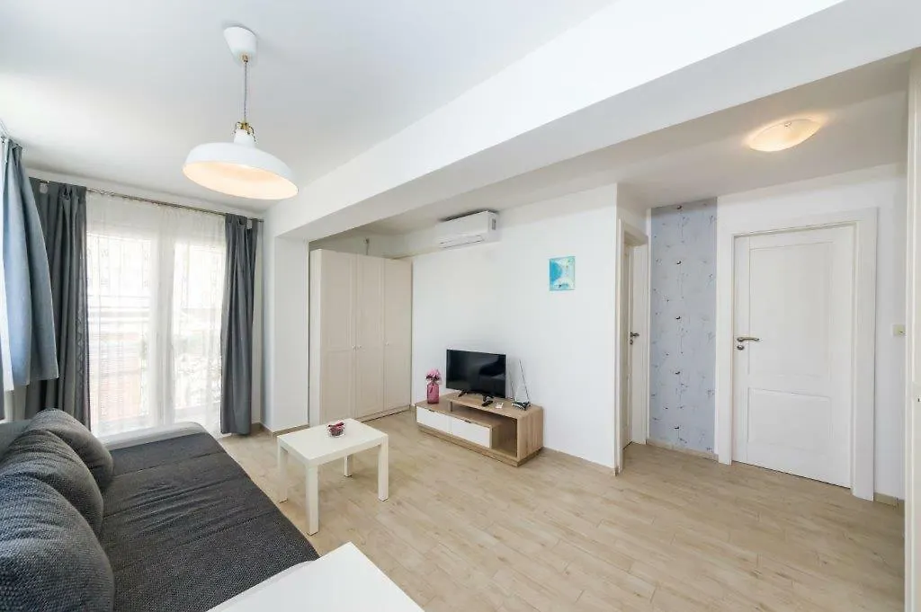Apartmani Paradise Petrčane 0*,  Horvátország